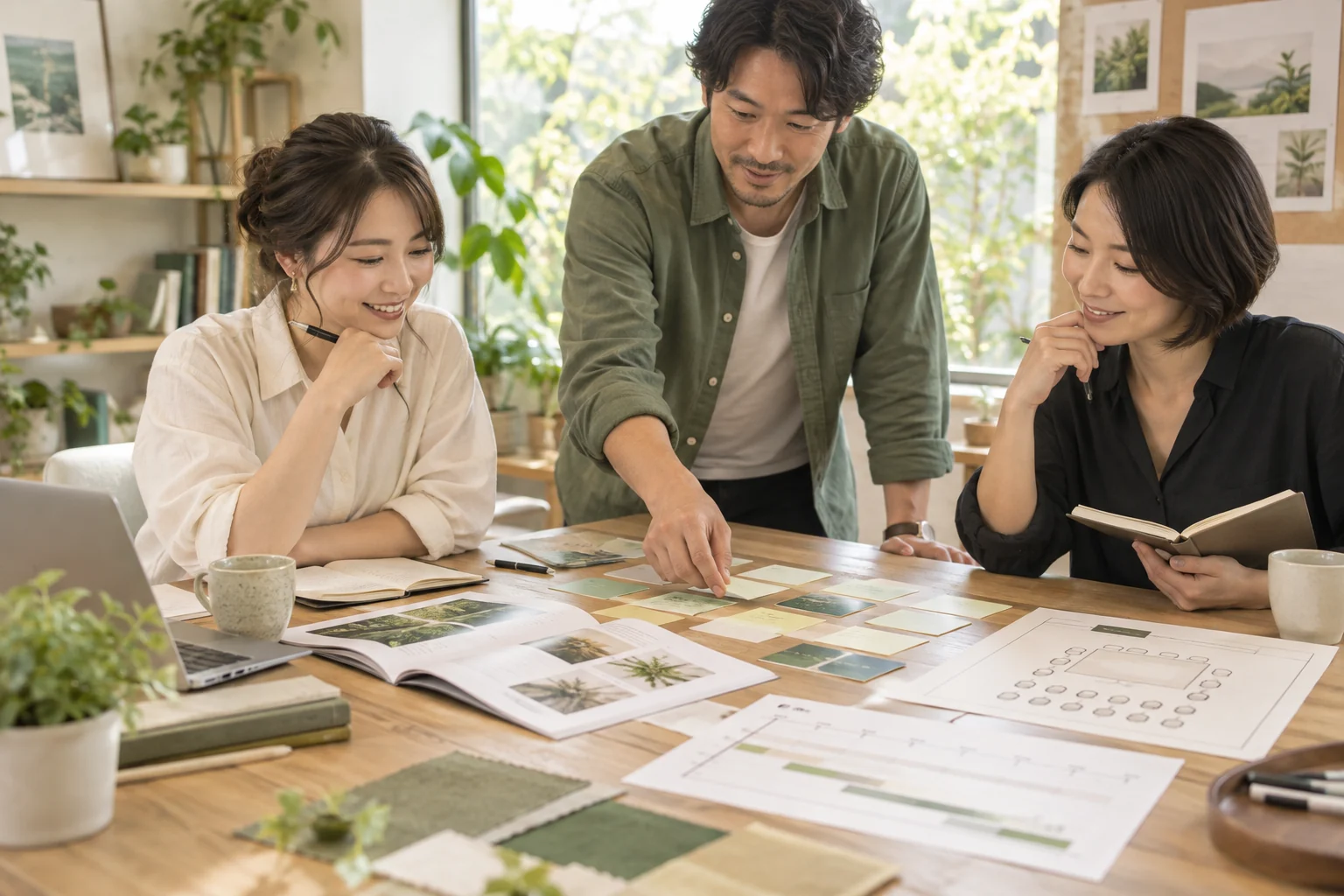 教材、進行表、開催日程を見ながら講座の提供範囲を考える場面